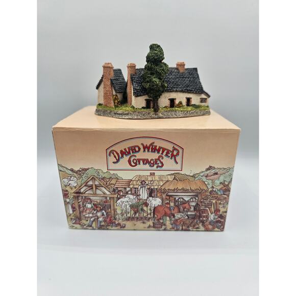 Vintage David Winter Cottages 1985 Craftsman Cottages House - Picture 3 of 4